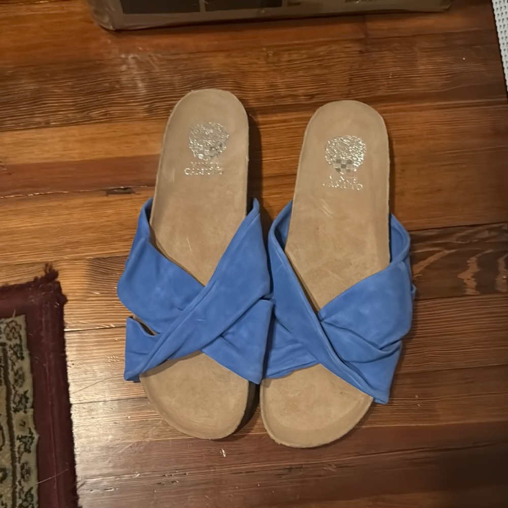 Vince Camuto Blue and Tan Sandals with Suede Crossed Straps size 12